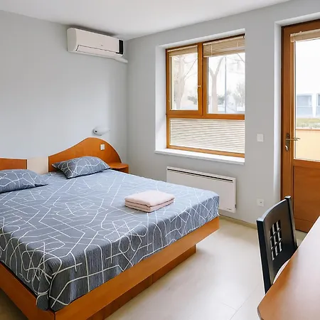 Seaside Nest For 4 * Varna