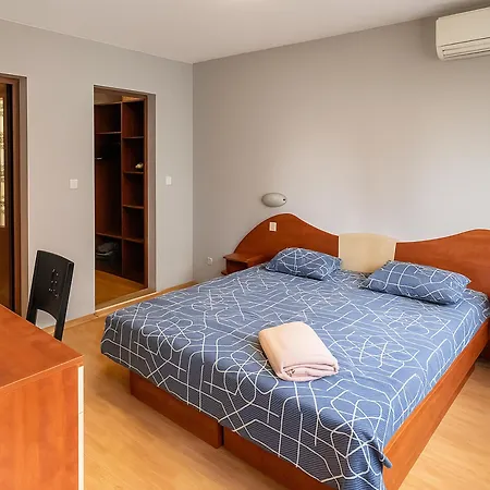 Seaside Nest For 4 Daire *